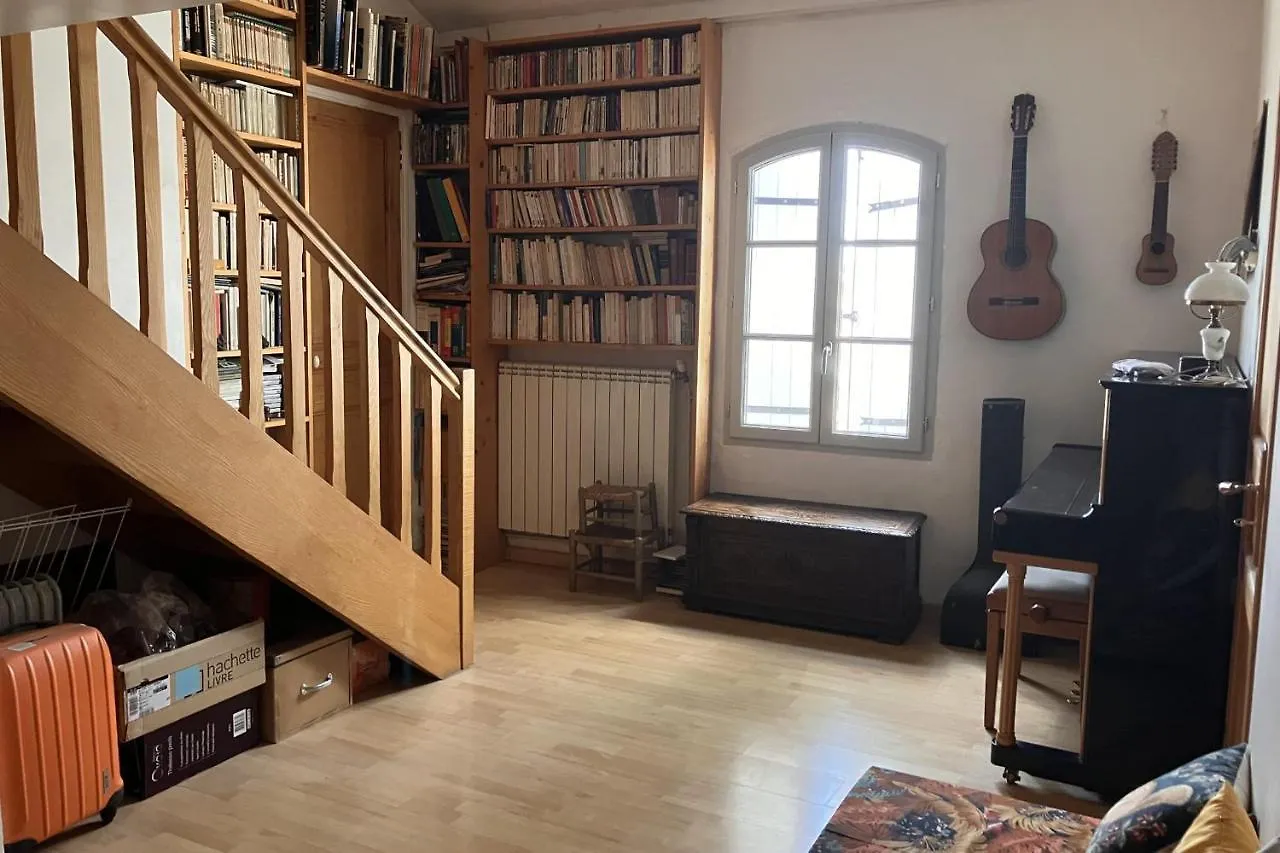 Superb 90M With Wifi Located In Avignon! Lägenhet